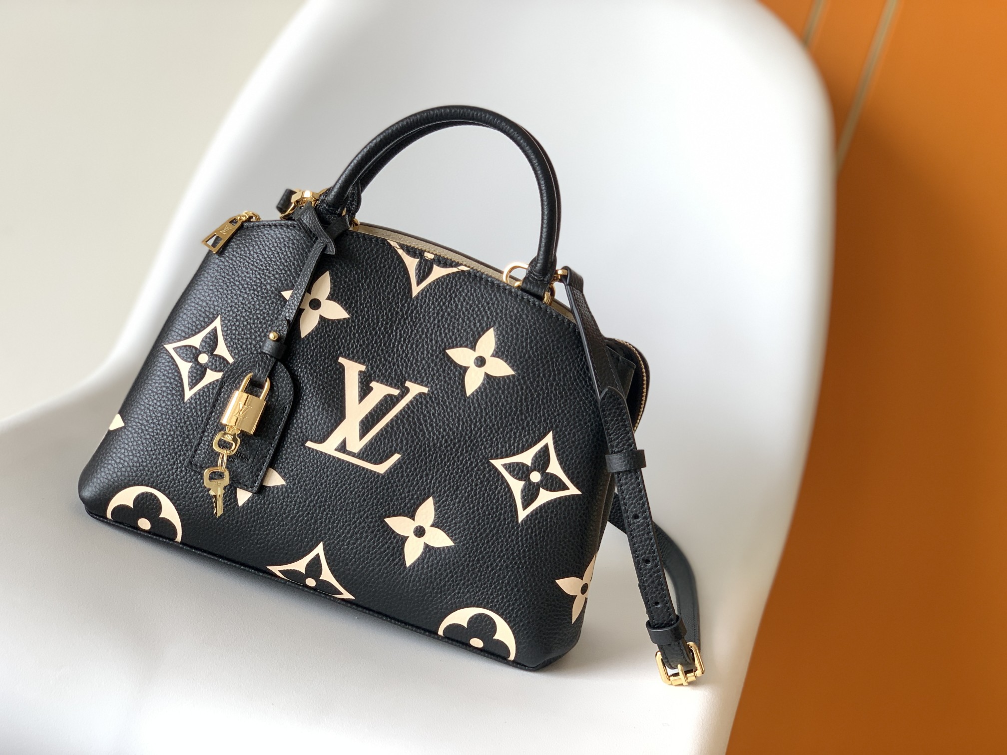 Louis Vuitton LV Alma BB Handbag Premium Canvas Interior Pocket Travel Ready High-End Fashion